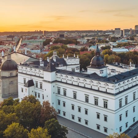Vilnius, The Palace of the Grand Dukes of Lithuania, evening ©Andrius Aleksandravičius_Lithuania Travel